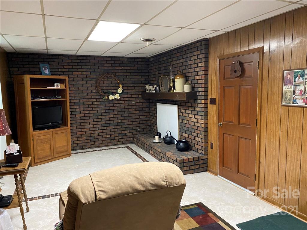 224 Marlowe Road Hiddenite, NC 28636 - Photo 36 of 45 Gallery Image 36