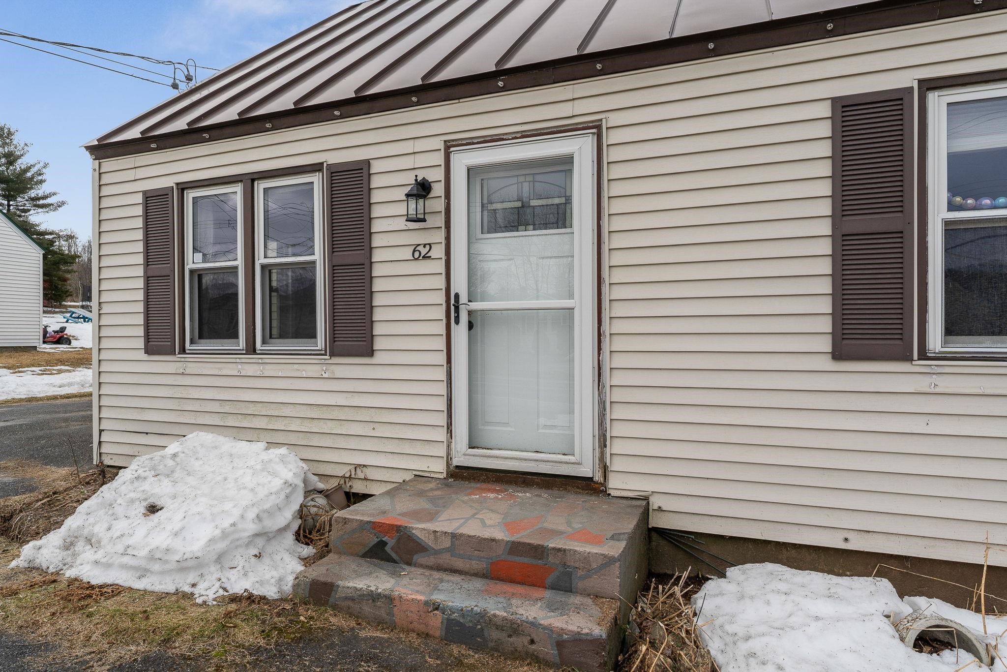 62 Washington Road Barre Town, VT 05649 - Photo 4 of 27