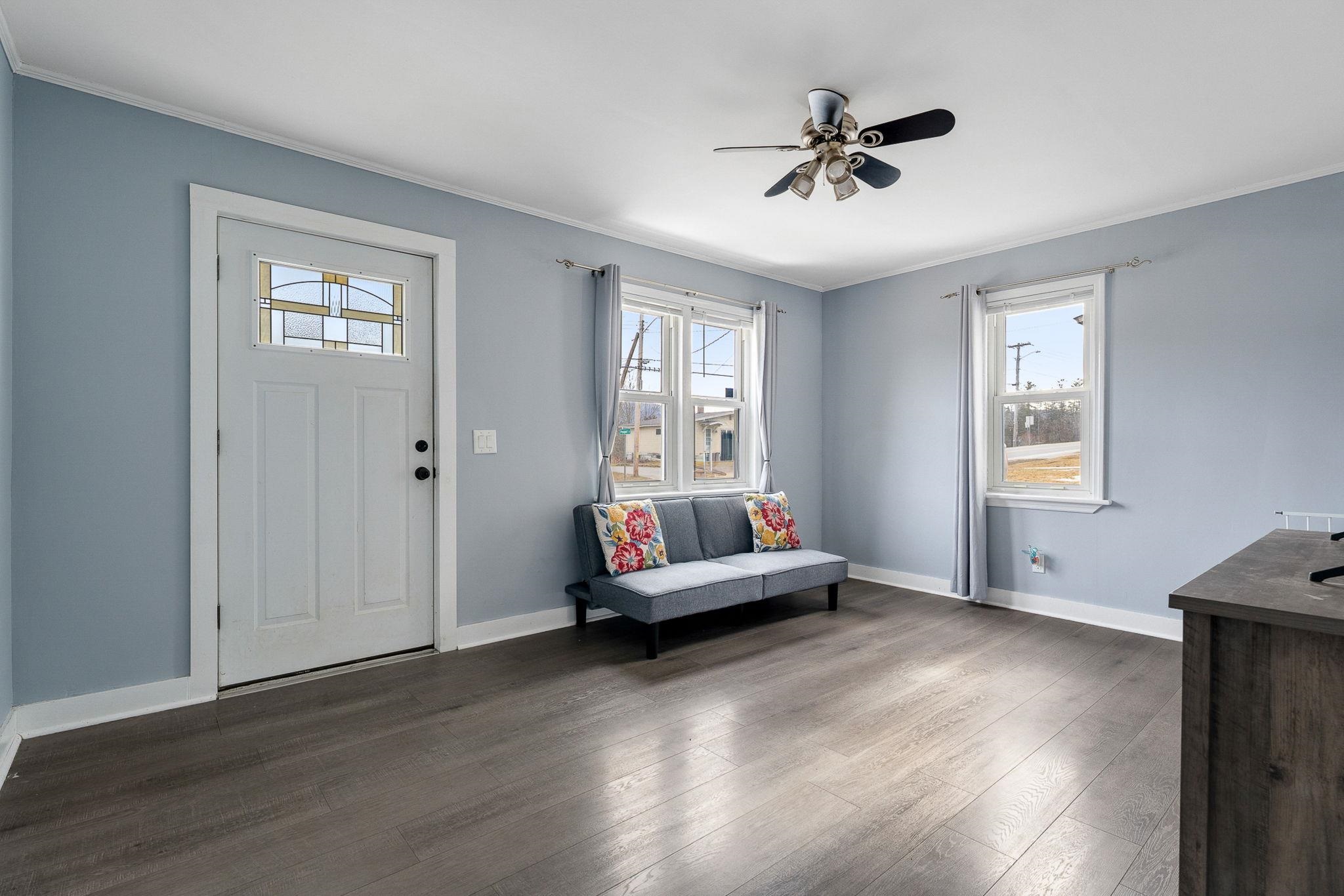 62 Washington Road Barre Town, VT 05649 - Photo 5 of 27