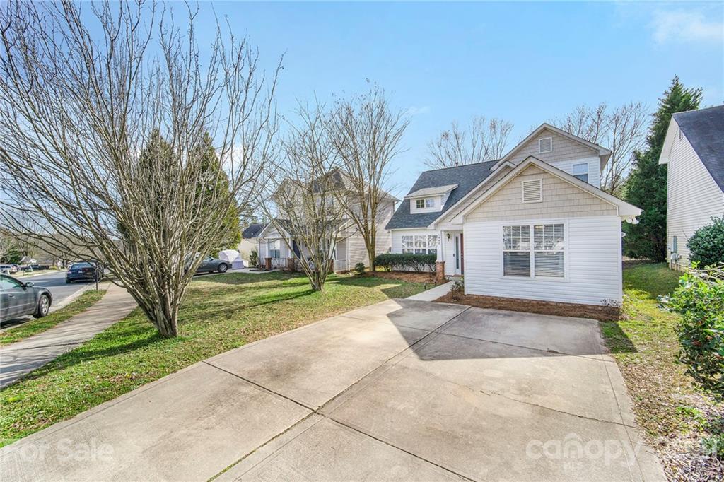 900 Matthews School Road Matthews, NC 28105 - Photo 3 of 29 Gallery Image 3