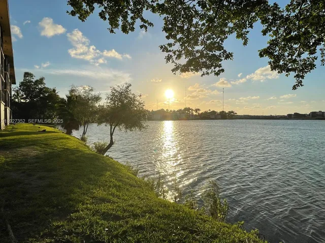 $2,300 | 601 Ives Dairy Road, Unit 4038, Miami, FL 33179