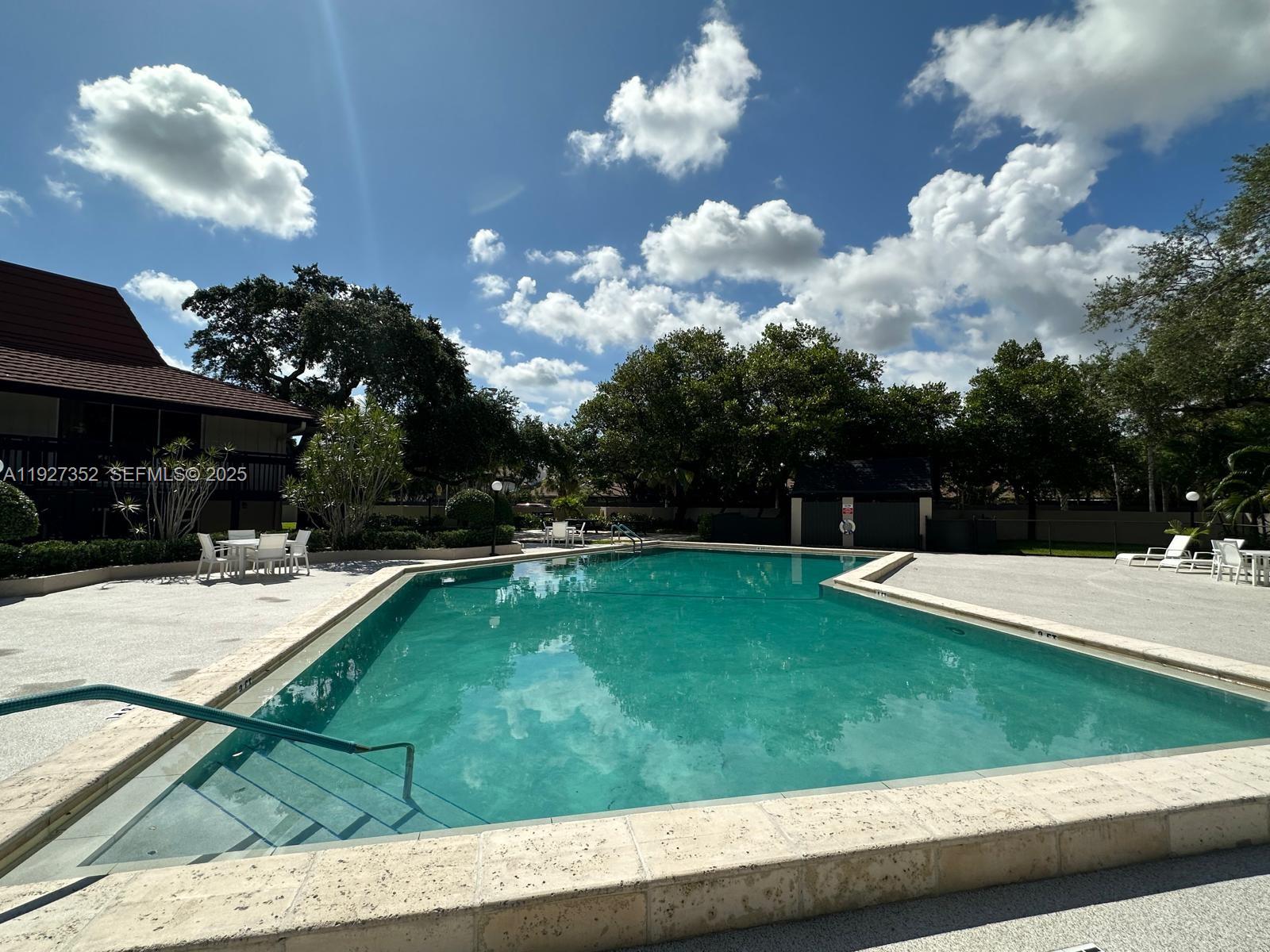 601 Ives Dairy Road, Unit 4038 Miami, FL 33179 - Photo 38 of 49