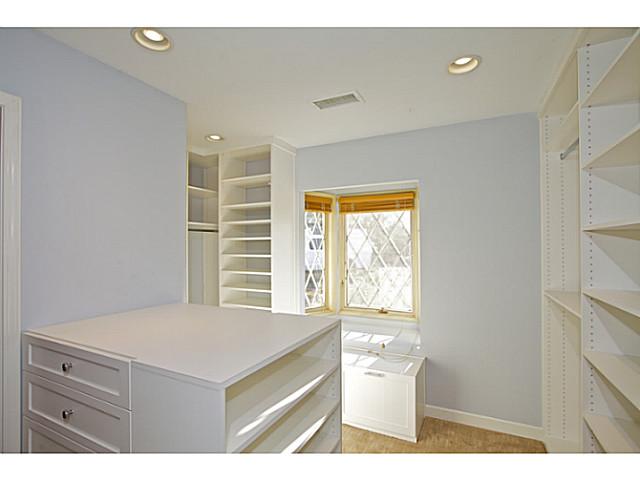 7872 Rio Senda Rancho Santa Fe, CA 92067 - Photo 22 of 25 Ample size closet