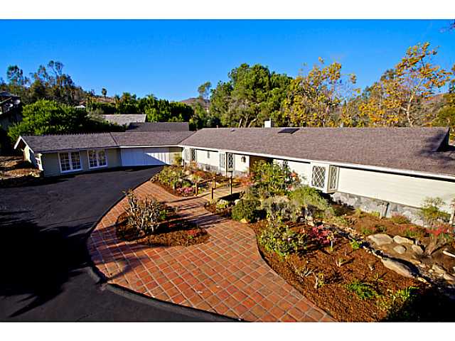 7872 Rio Senda Rancho Santa Fe, CA 92067 - Photo 4 of 25