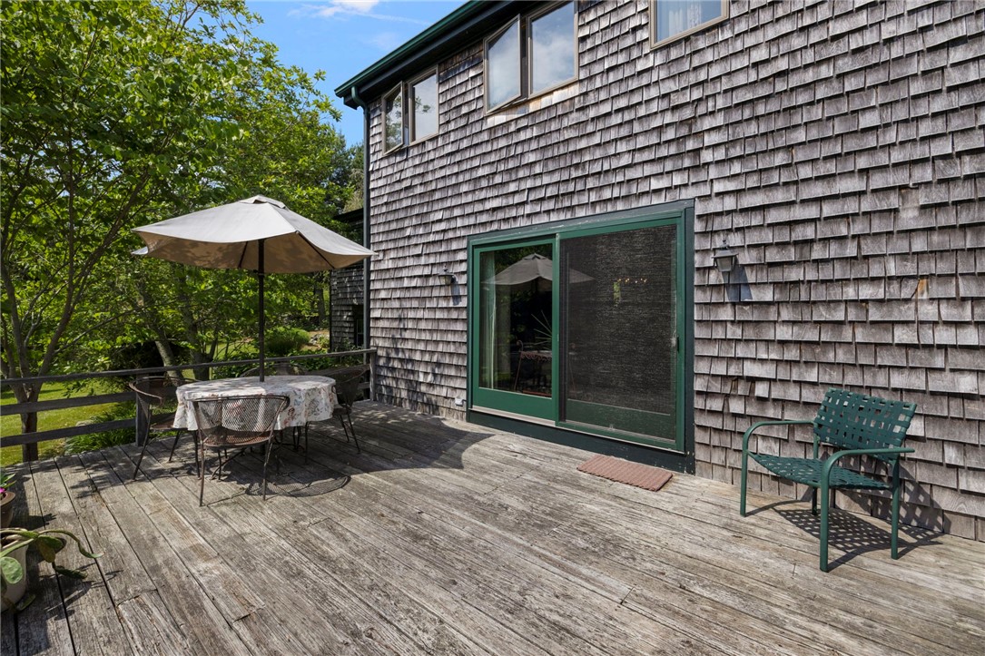 856 North Main Road Jamestown, RI 02835 - Photo 32 of 49