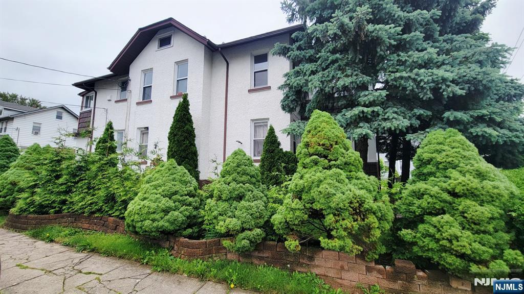 86 East Fort Lee Road, Unit 2 Teaneck, NJ 07666 - Photo 1 of 10