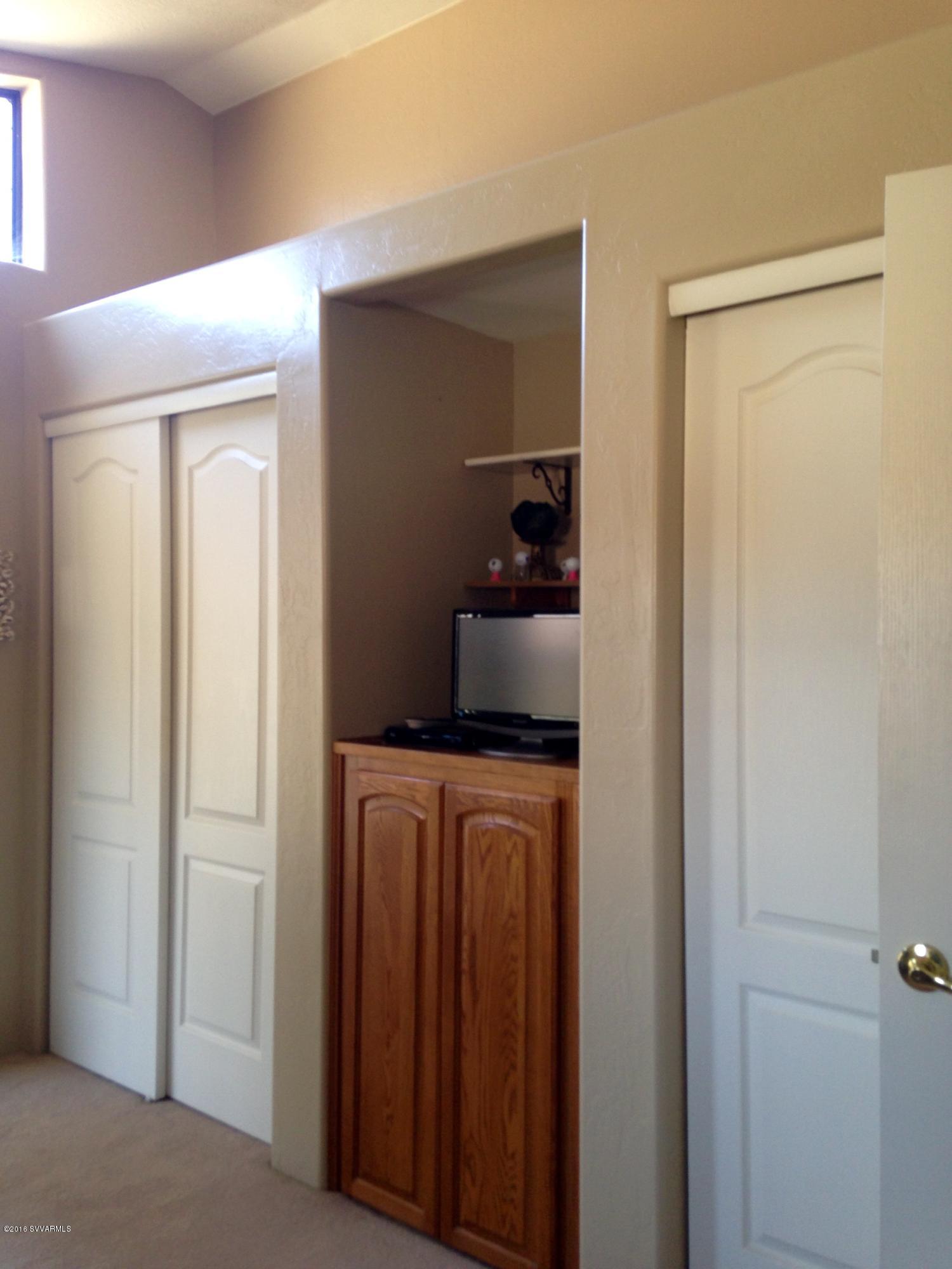3749 East Beaver Vista Road Rimrock, AZ 86335 - Photo 23 of 26 a room with closet