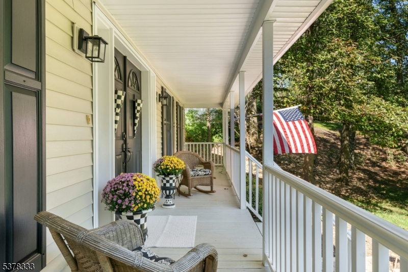 82 Union Hill Road Morris Plains, NJ 07950 - Photo 4 of 38