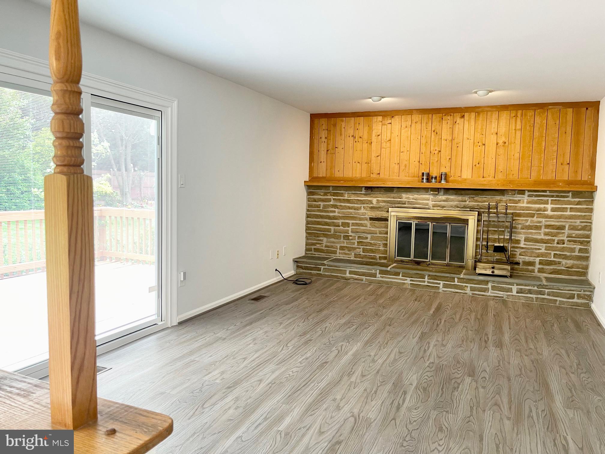 8600 Aqueduct Road Potomac, MD 20854 - Photo 17 of 66 Family Room with Fireplace