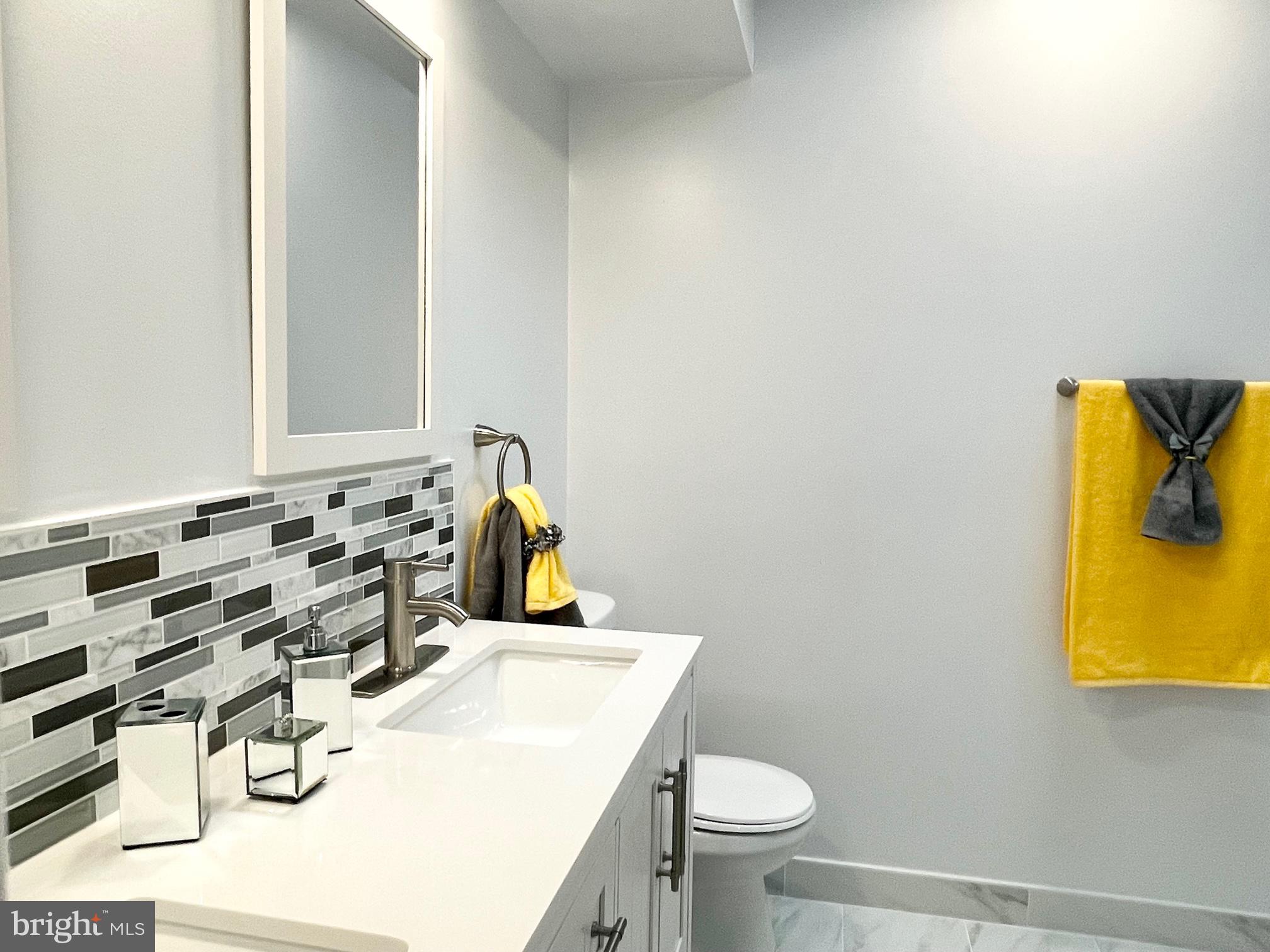 8600 Aqueduct Road Potomac, MD 20854 - Photo 31 of 66 Master Bath