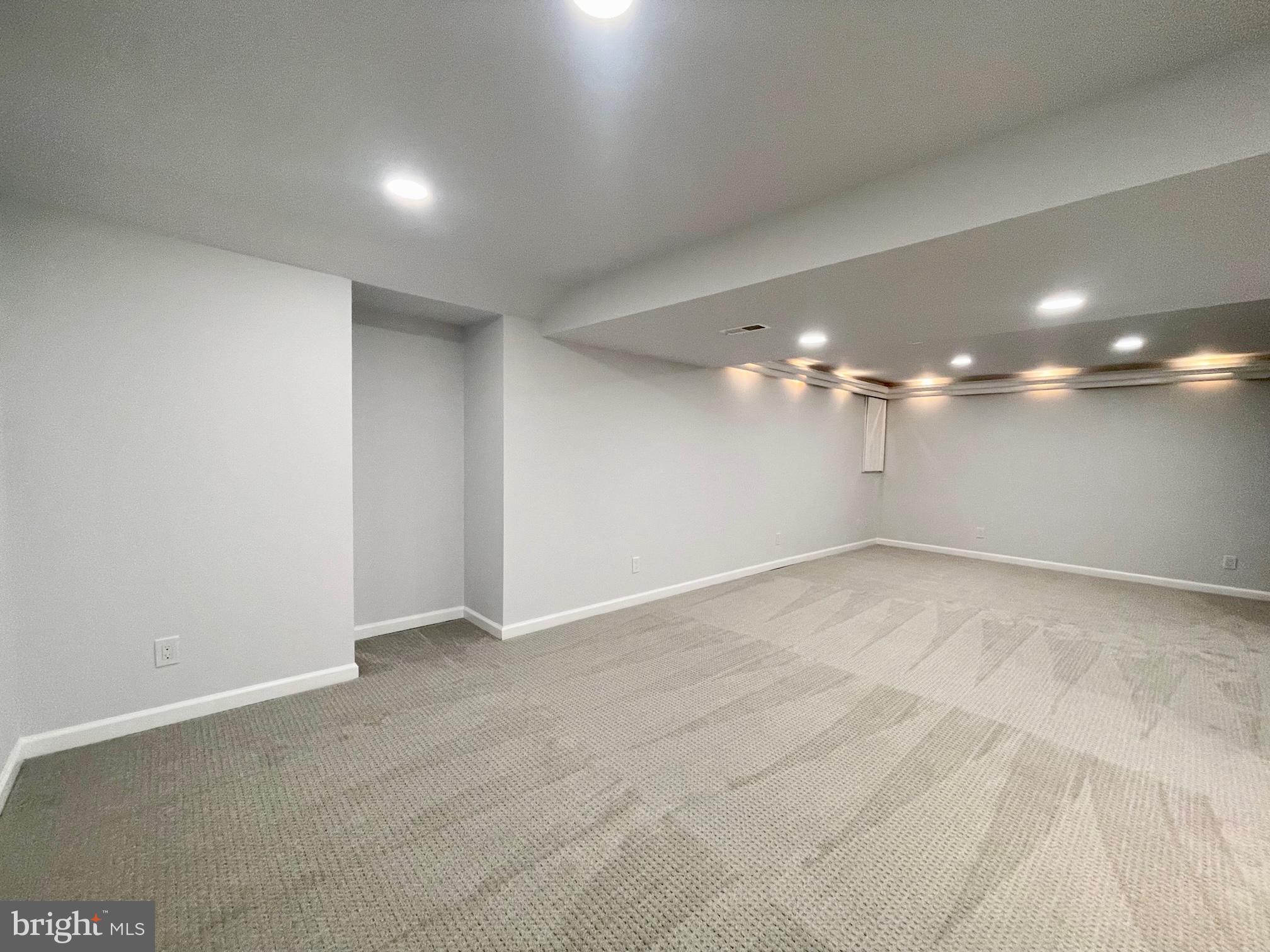 8600 Aqueduct Road Potomac, MD 20854 - Photo 47 of 66 Recreation Room