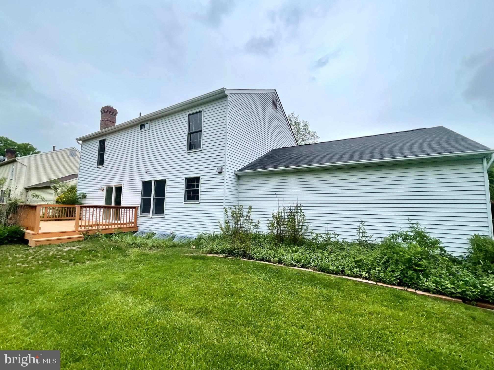 8600 Aqueduct Road Potomac, MD 20854 - Photo 64 of 66 Rear View