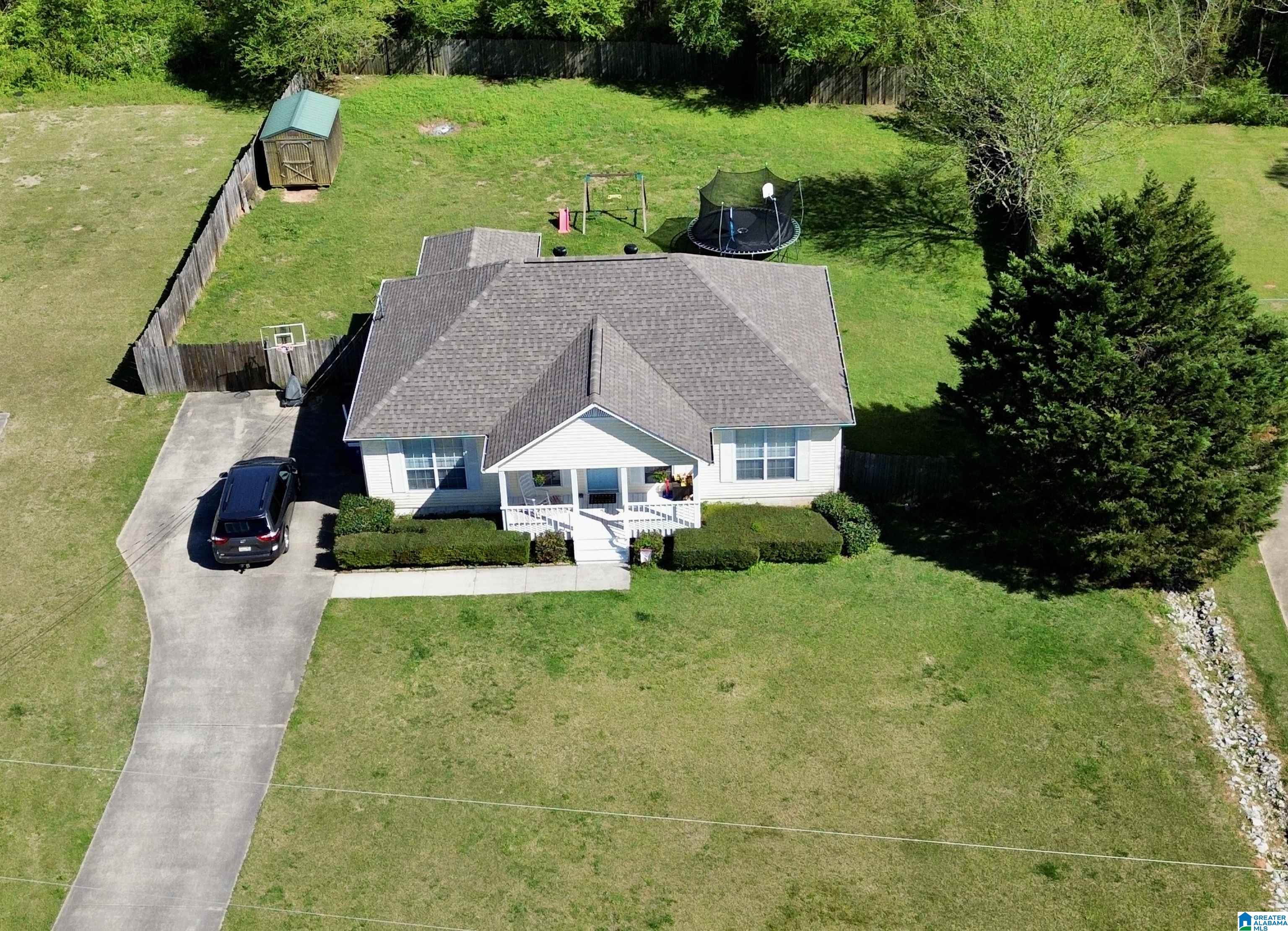 383 Quail Hollow Road Warrior, AL 35180 - Photo 3 of 44