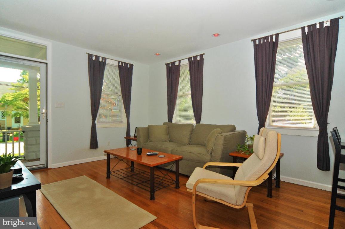 607 Pleasure Road Lancaster, PA 17601 - Photo 3 of 14 Gallery Image 3
