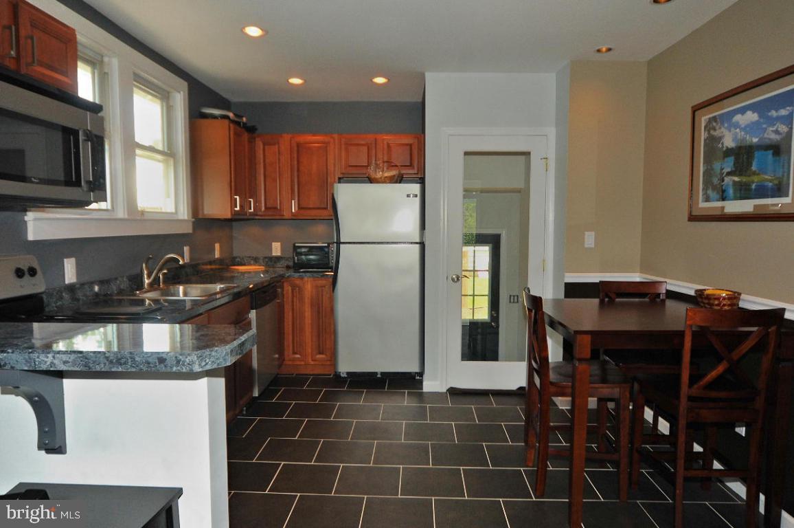 607 Pleasure Road Lancaster, PA 17601 - Photo 6 of 14 Gallery Image 6