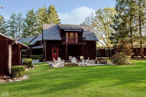 $824,000 | 7825 East 500 South, Zionsville, IN 46077