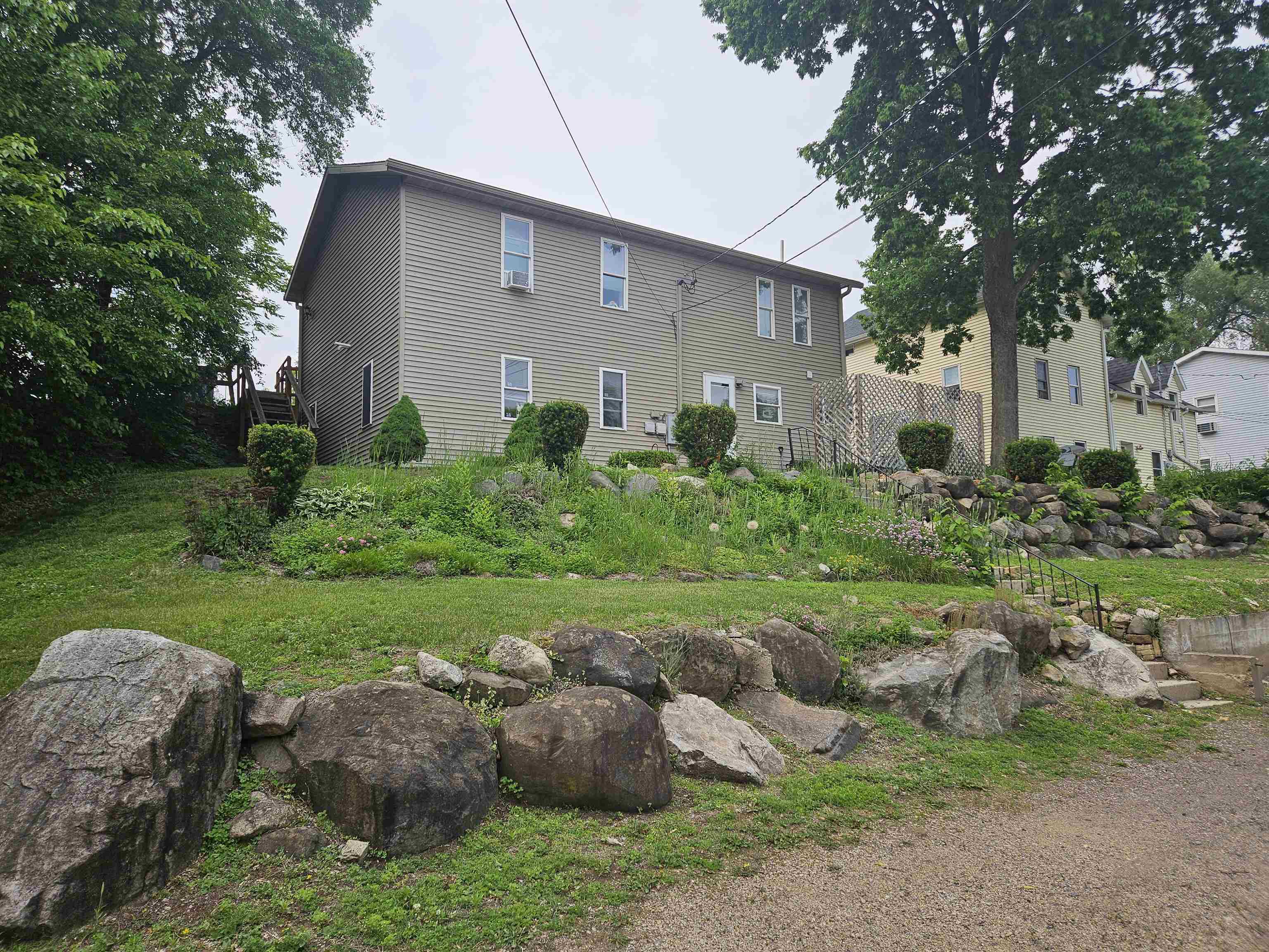502 East Cook Street Portage, WI 53901 - Photo 9 of 30