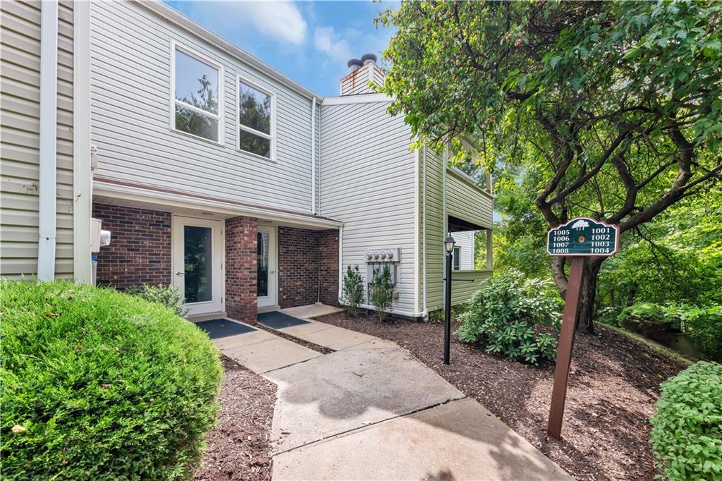 1002 Kenzie Road Pittsburgh, PA 15205 - Photo 1 of 19 Welcome Home!