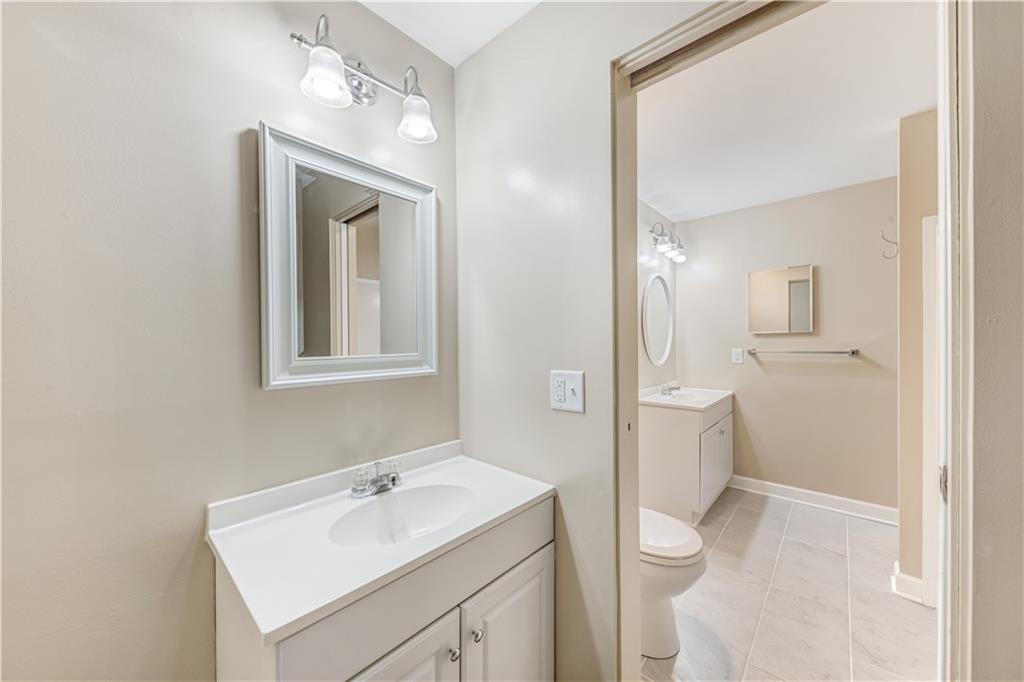 1002 Kenzie Road Pittsburgh, PA 15205 - Photo 14 of 19 Gallery Image 14