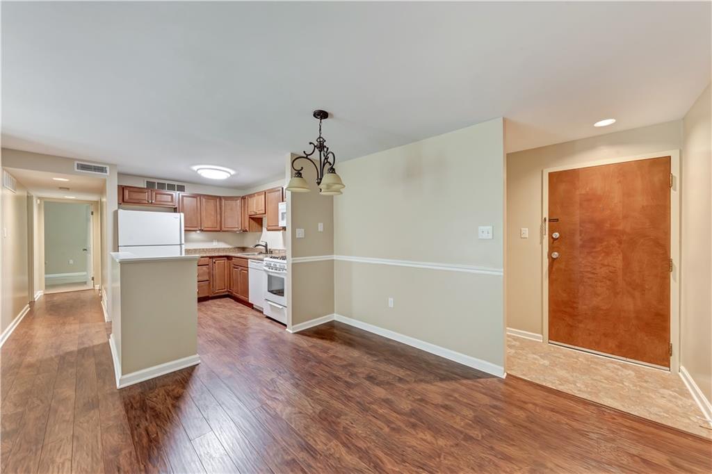 1002 Kenzie Road Pittsburgh, PA 15205 - Photo 6 of 19 Dining Area