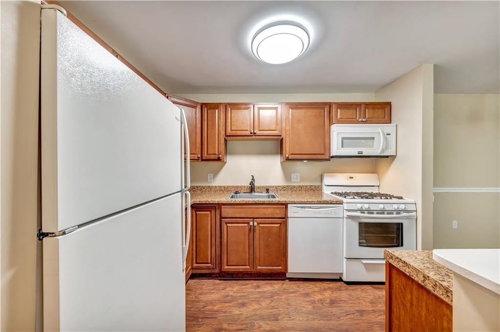 1002 Kenzie Road Pittsburgh, PA 15205 - Photo 8 of 19 Kitchen