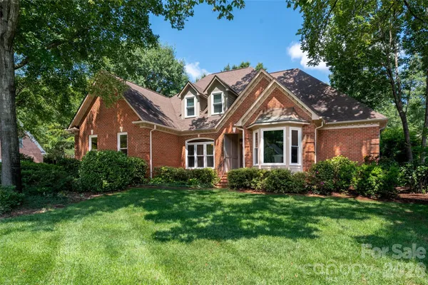 $999,000 | 12818 Darby Chase Drive, Charlotte, NC 28277