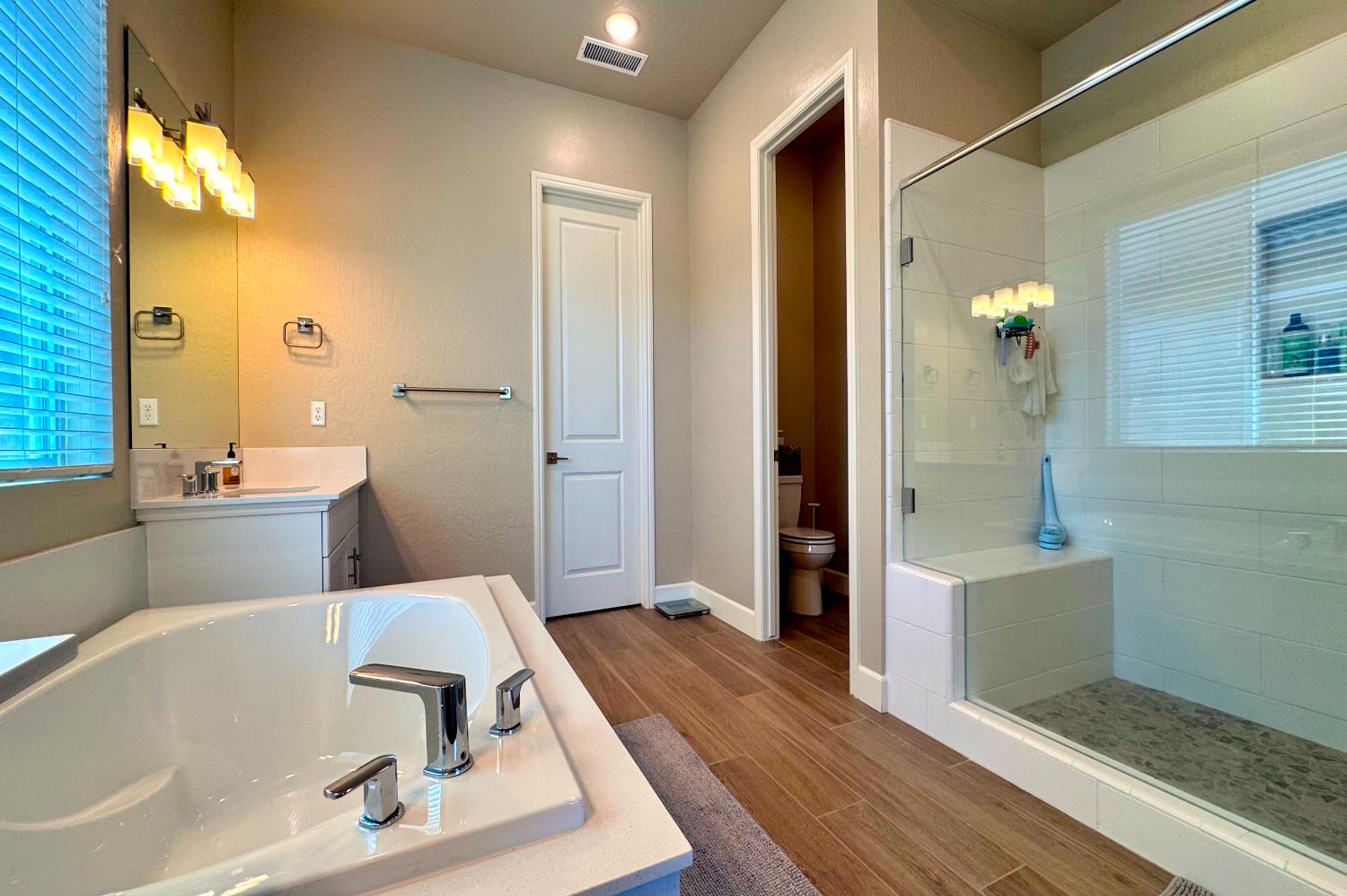 445 Bloom Lane Clovis, CA 93619 - Photo 23 of 31
