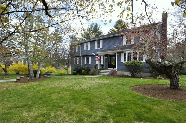 $799,900 | 81 Amber Drive, East Bridgewater, MA 02333