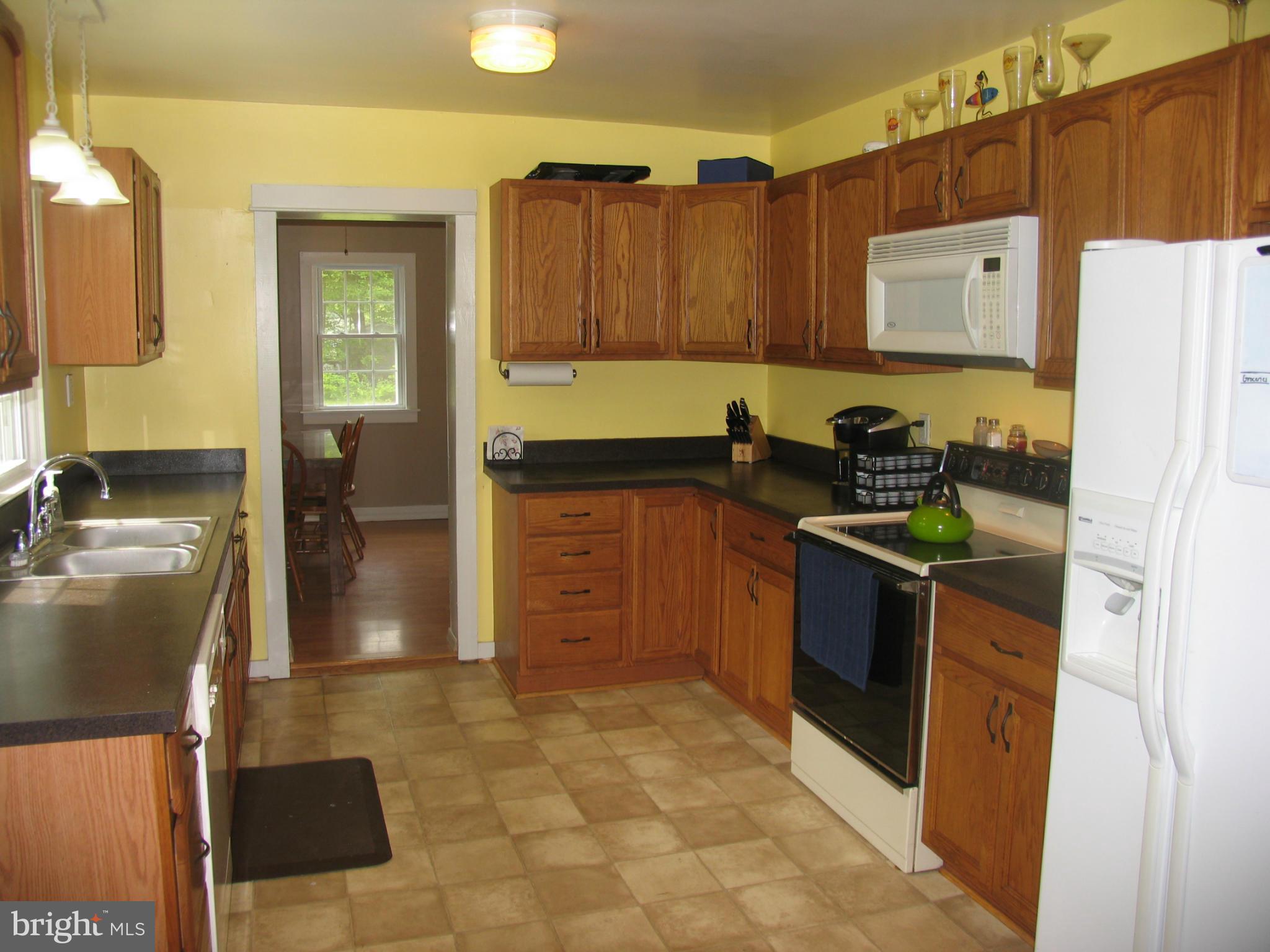 20622 Poplar Ridge Road Lexington Park, MD 20653 - Photo 3 of 26 Kitchen