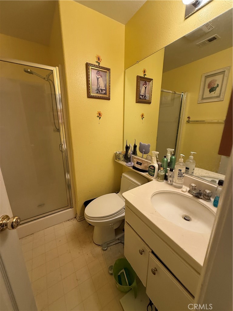 19327 Ackerman Avenue Newhall, CA 91321 - Photo 10 of 12