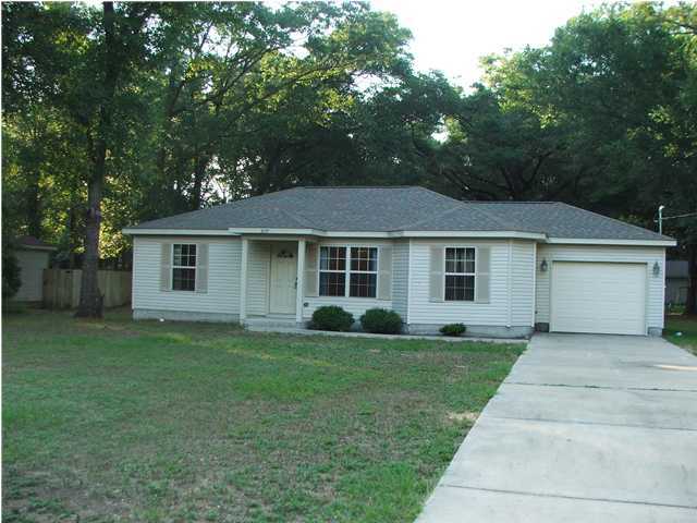 577 3rd Street Holt, FL 32564 - Photo 1 of 16 Primary Photo