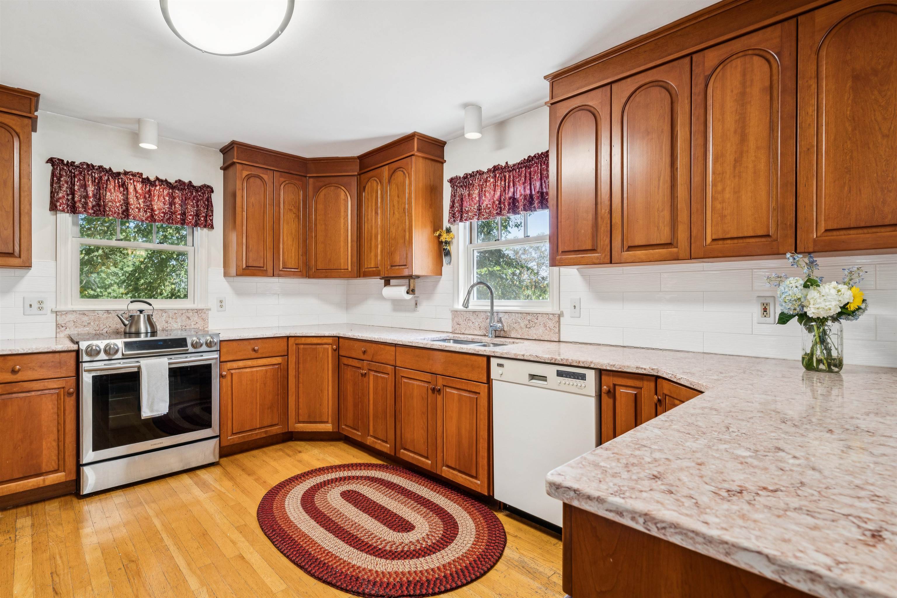 187 Hopson Road Norwich, VT 05055 - Photo 18 of 50