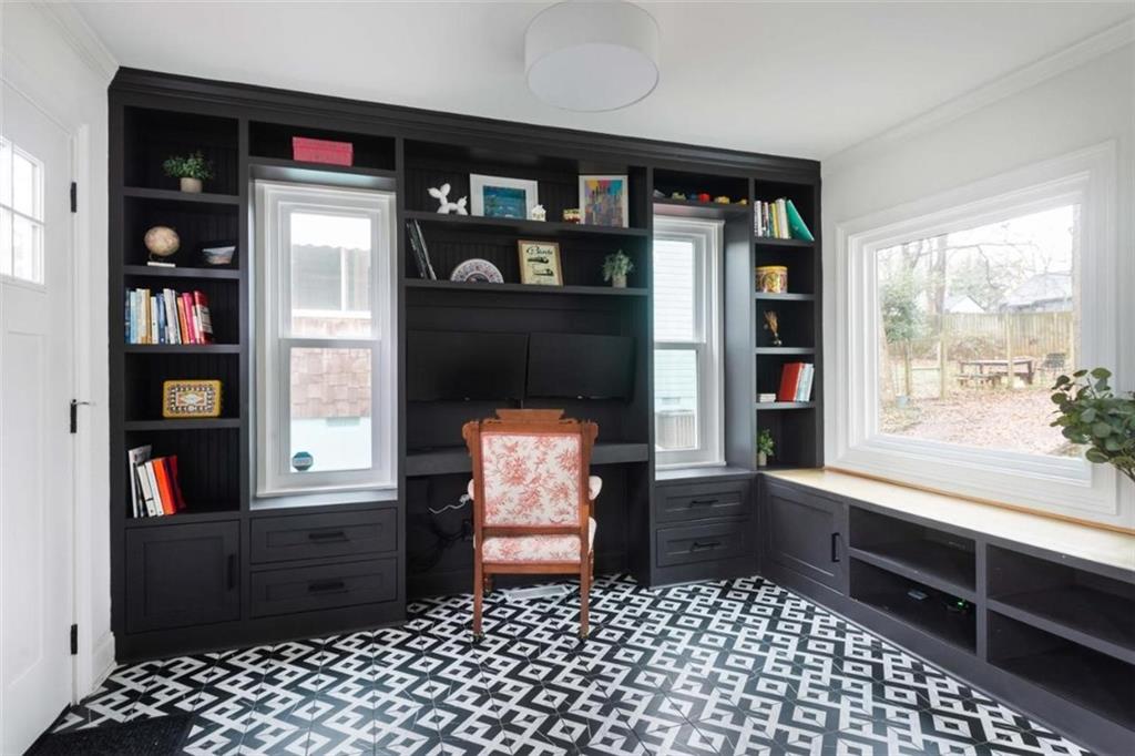 467 Stovall Street Southeast Atlanta, GA 30316 - Photo 11 of 24