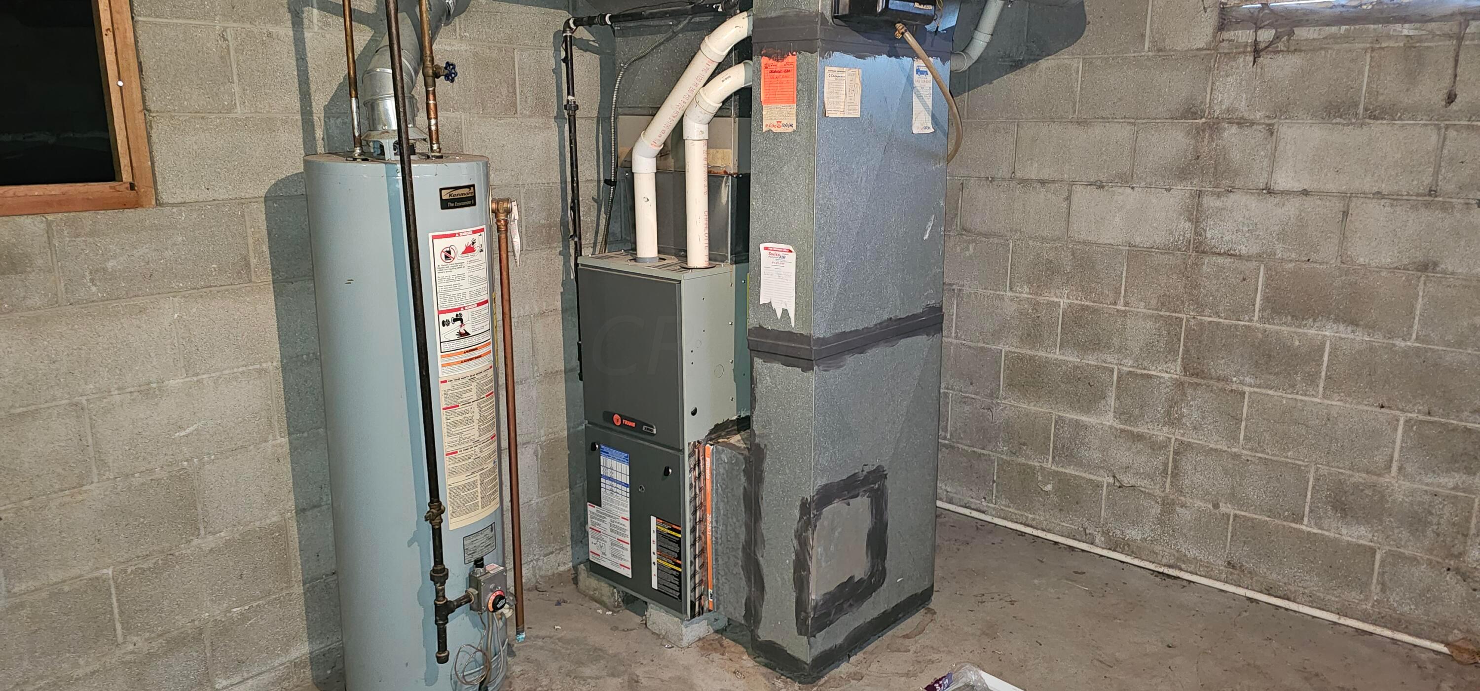 346 Topsfield Road Columbus, OH 43228 - Photo 18 of 31 18 - Furnace.water heater