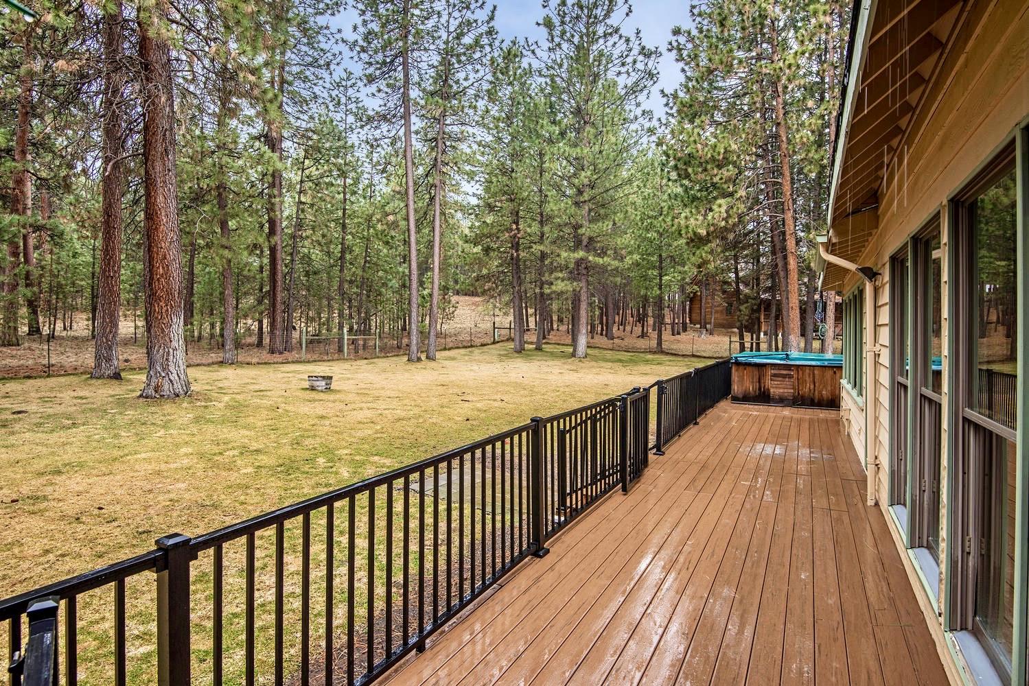 14420 Crossroads Loop Sisters, OR 97759 - Photo 19 of 24 19
