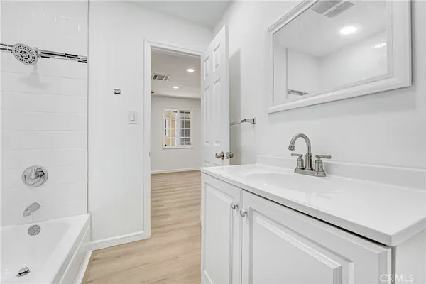 $3,895 | 10529 South Truro Avenue, Inglewood, CA 90304