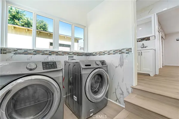 $3,895 | 10529 South Truro Avenue, Inglewood, CA 90304