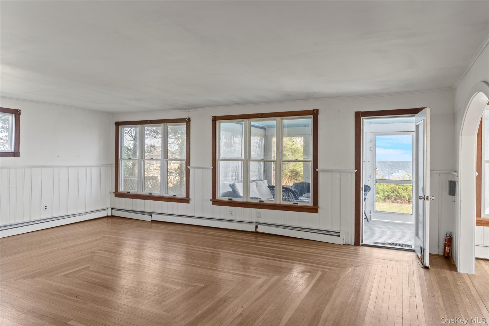 4 Shore Road Bellport, NY 11713 - Photo 8 of 24