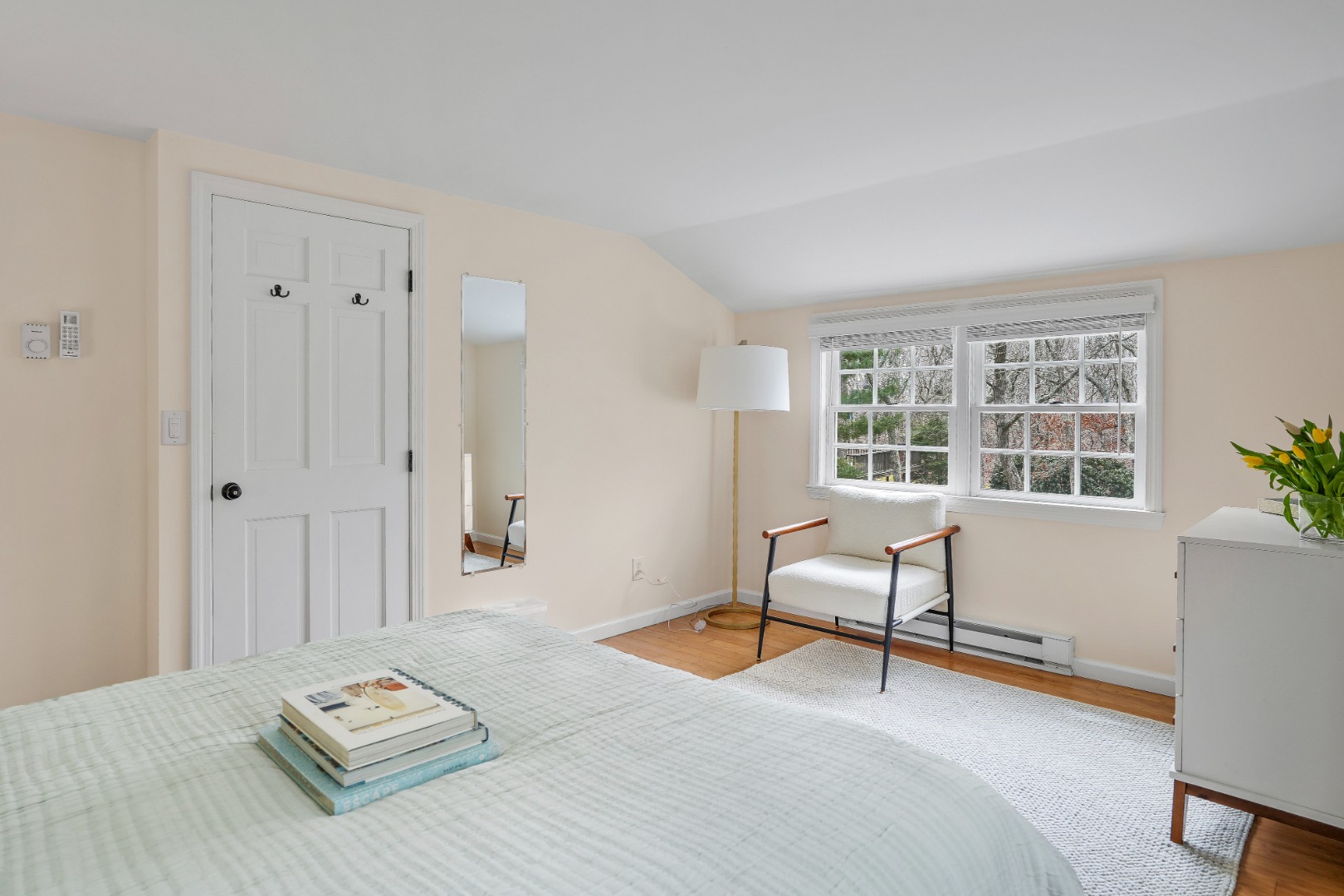 26 Sea Glen Road Oak Bluffs, MA 02557 - Photo 23 of 36 a living room with furniture and a window