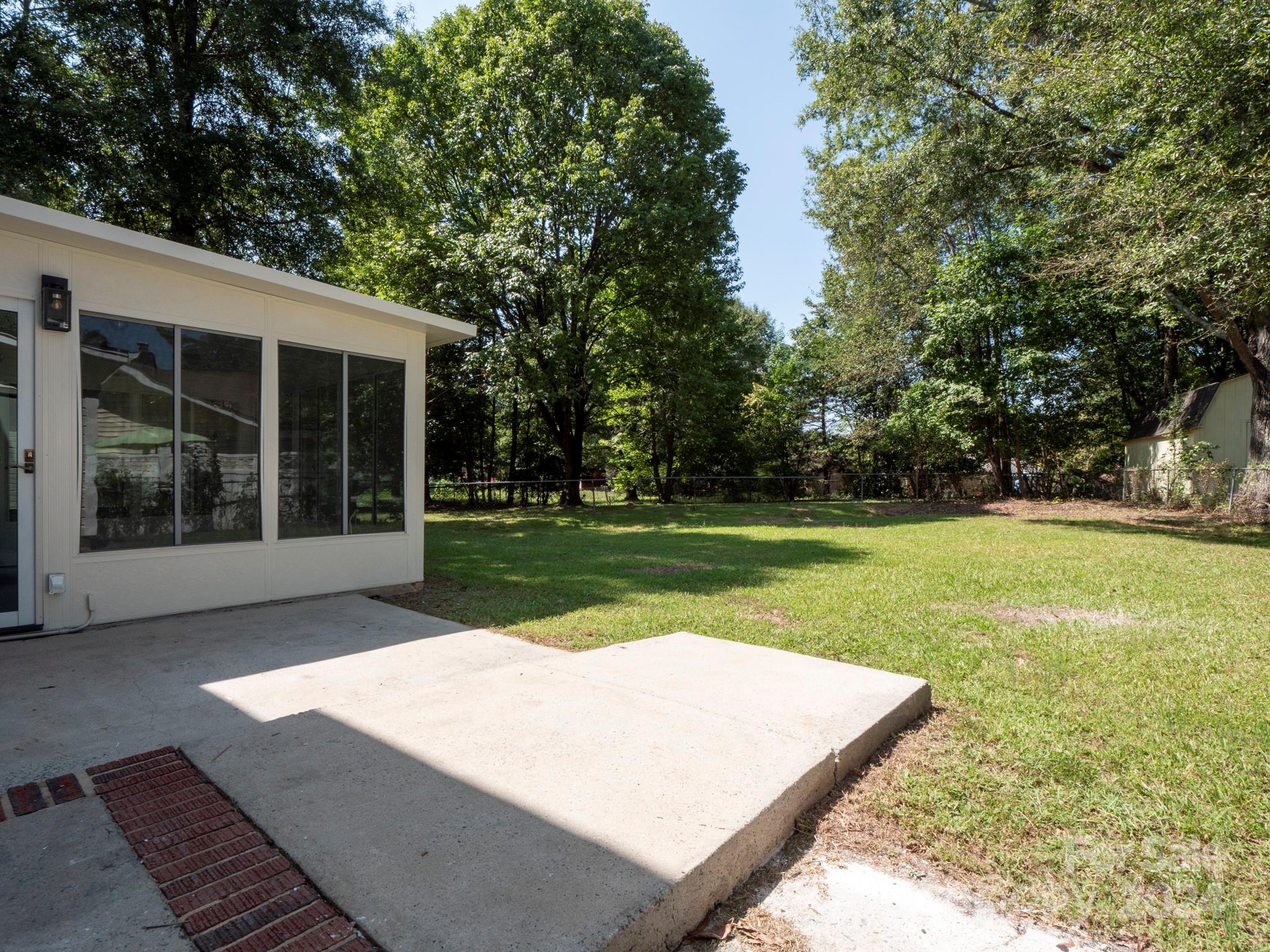 8500 Barncliff Road Charlotte, NC 28227 - Photo 24 of 25 Gallery Image 24