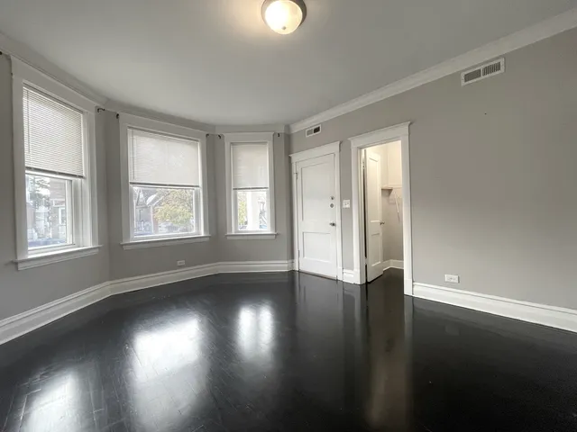 $1,450 | 1817 South 56th Court, Unit 1, Cicero, IL 60804