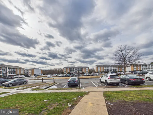 $239,999 | 3351 Yost Lane, Unit 102, Dumfries, VA 22026