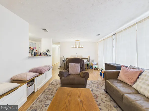 $239,999 | 3351 Yost Lane, Unit 102, Dumfries, VA 22026