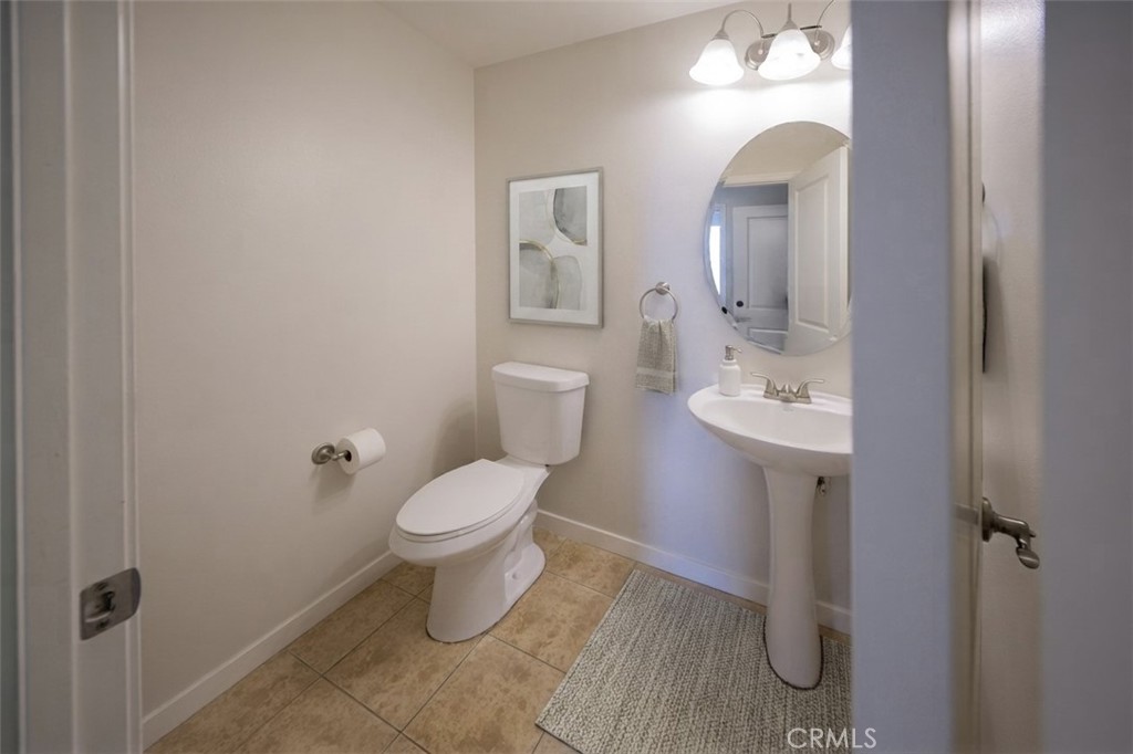 820 East Ruby Lace Way Azusa, CA 91702 - Photo 7 of 29