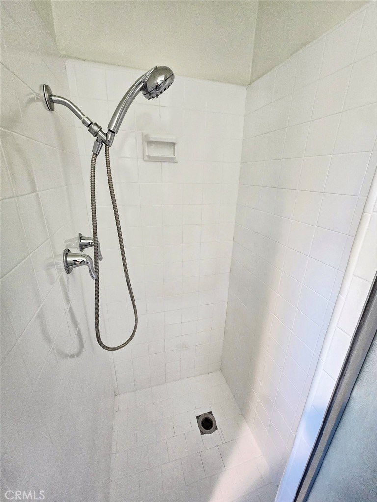 1107 West Memory Lane, Unit 15B Santa Ana, CA 92706 - Photo 13 of 19