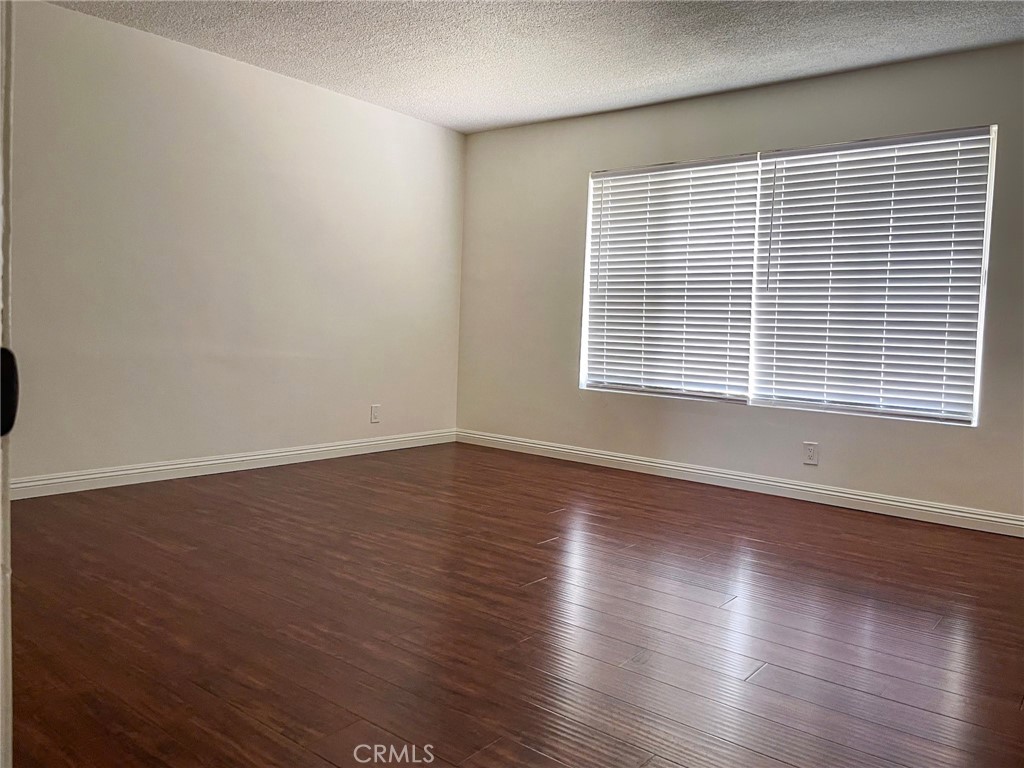 1107 West Memory Lane, Unit 15B Santa Ana, CA 92706 - Photo 3 of 19