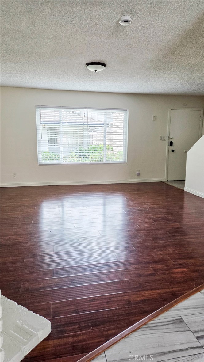 1107 West Memory Lane, Unit 15B Santa Ana, CA 92706 - Photo 4 of 19