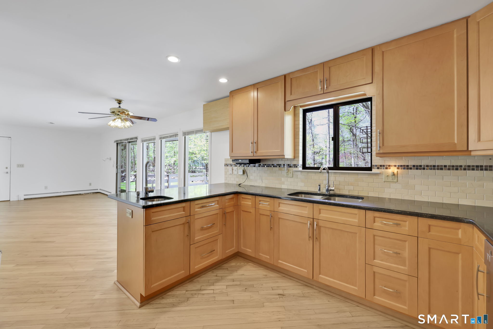 18 Ledgewood Road Redding, CT 06896 - Photo 12 of 38
