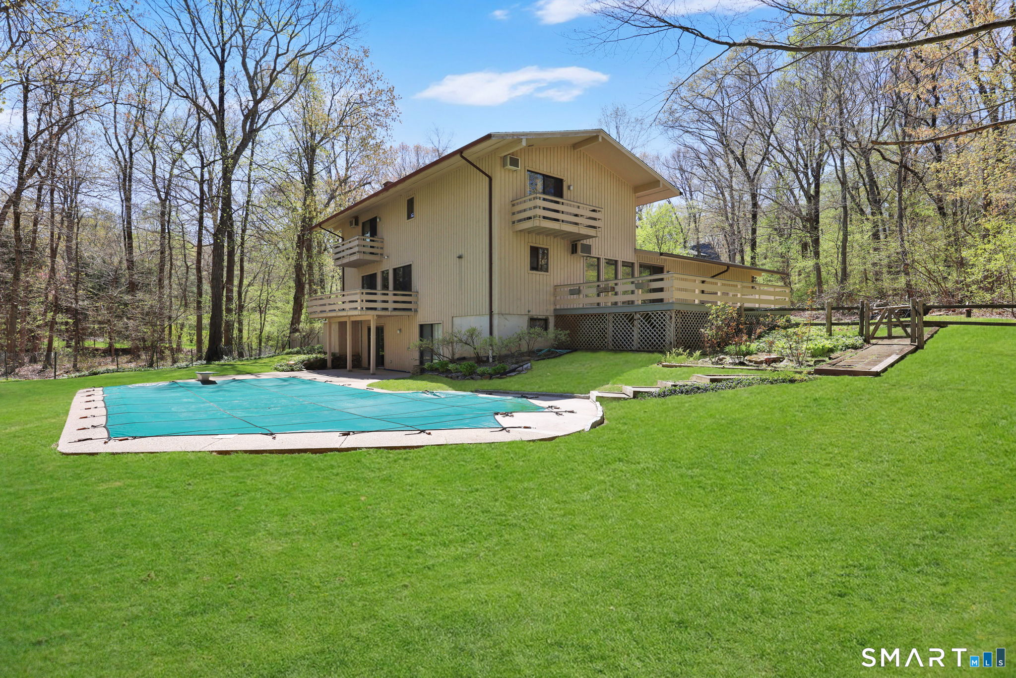 18 Ledgewood Road Redding, CT 06896 - Photo 2 of 38