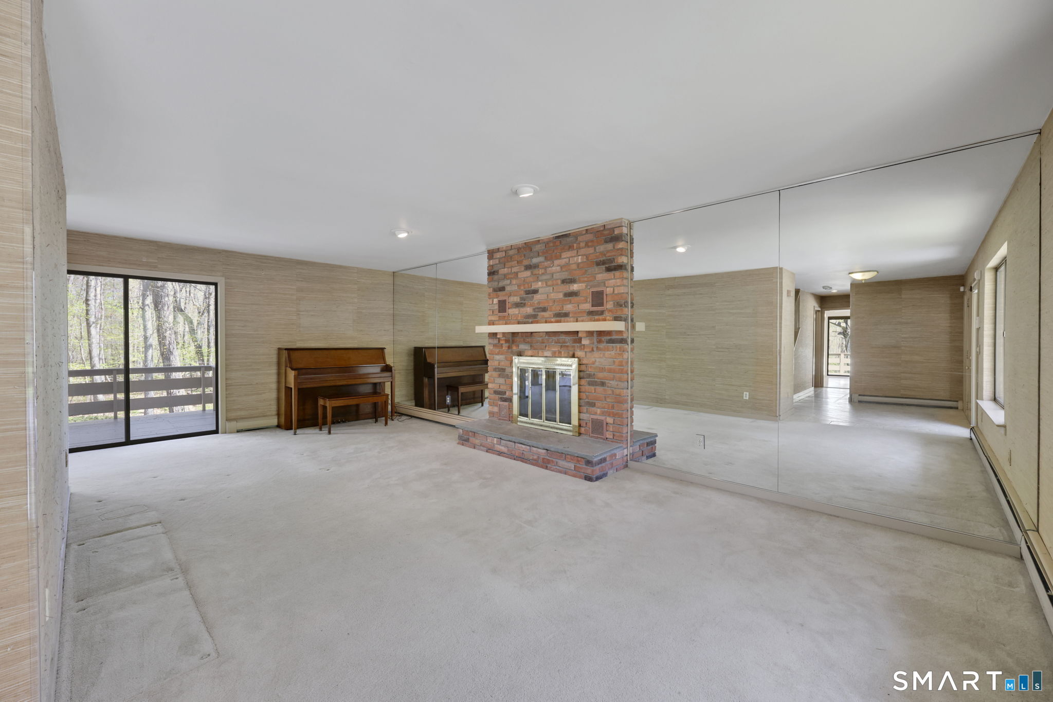 18 Ledgewood Road Redding, CT 06896 - Photo 7 of 38